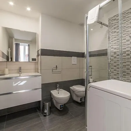 Live Like A Local In Rome's Exclusive Colle Oppio * Rom