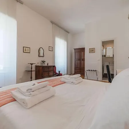 Live Like A Local In Rome's Exclusive Colle Oppio Apartment
