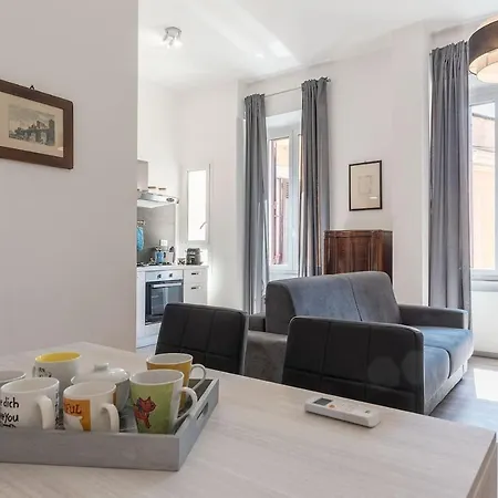 Live Like A Local In Rome's Exclusive Colle Oppio Apartment