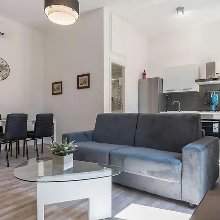Live Like A Local In Rome's Exclusive Colle Oppio Apartment Rome